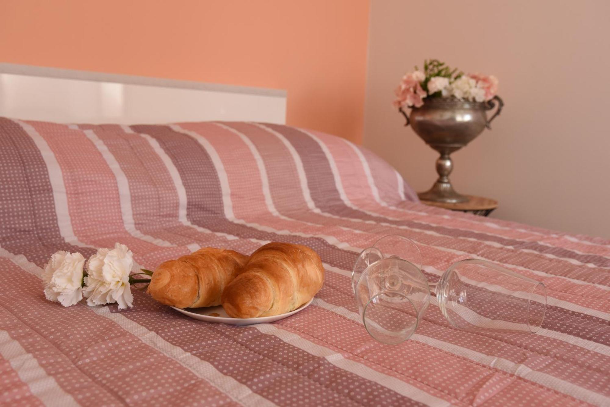Mary'S Apartment - With Free Parking 자그레브 외부 사진